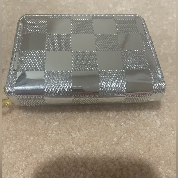 Shiny checkered accordion silver card holder - Picture 2 of 9